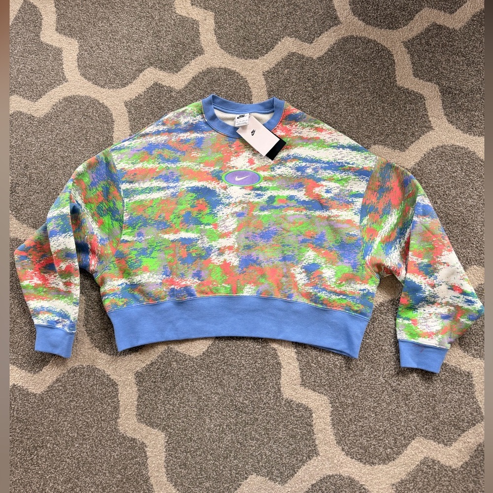 Nike Women's Sportswear Uphoria Sweatshirt size XS - cropped oversized loose fit